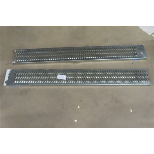 2 Car Ramps 9"×72"
