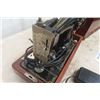 Image 4 : Portable Singer Sewing Machine with Wooden Case