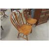 Image 2 : Pair of Matching Wooden Chairs