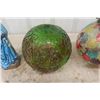 Image 4 : Ceramic Christmas Tree, Religious Statue, 2 Glass Lamp Shades
