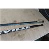 Image 4 : 2 Right  Handed Hockey Sticks - Warrior, Louisville 