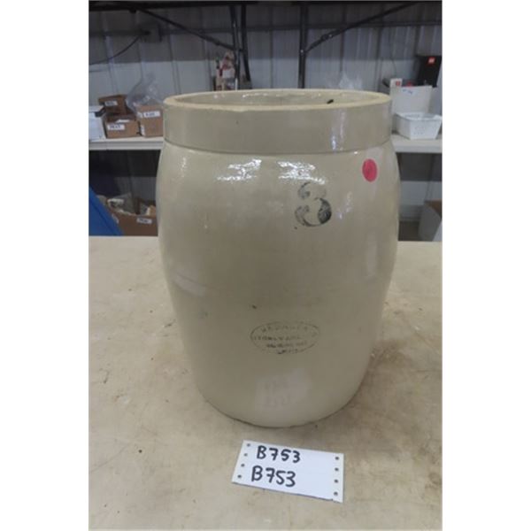 Medalta 3 Gallon Butter Churn - Has a Crack