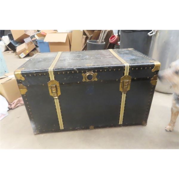 Trunk 21''' x 36'' x 20'' 