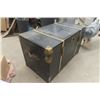 Image 2 : Trunk 21''' x 36'' x 20'' 