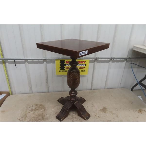 Solid Wood Pedestal Table 30'' Tall x 18'' x 18''
