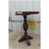 Image 4 : Solid Wood Pedestal Table 30'' Tall x 18'' x 18''