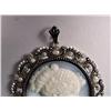 Image 5 : A Carved Russian Agate Cameo with 18 kt Yellow Gold, Diamond and Pearl Frame with Black and White En