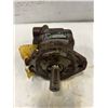 Image 2 : Refurbished - Parker #  3707308?? Can't Read the Part Number Hydraulic Motor