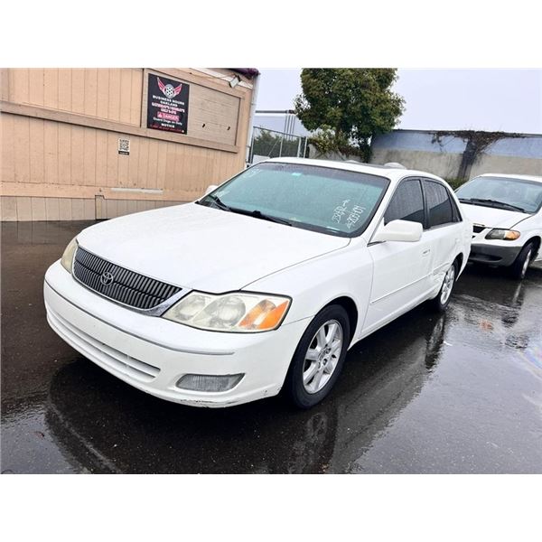 2002 Toyota Avalon XL