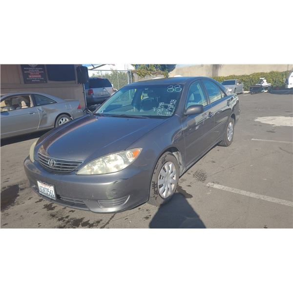 2006 Toyota Camry Standard