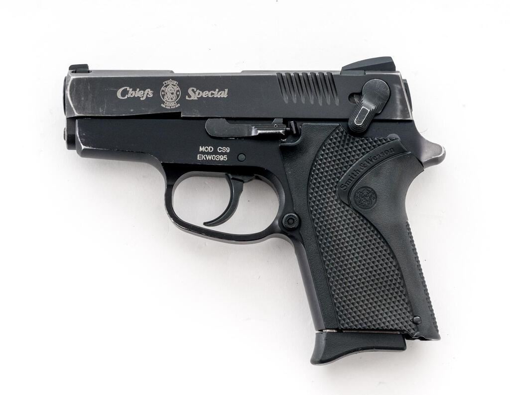 Smith & Wesson Model CS9 Chief's Special DA/SA Semi-Automatic Pistol