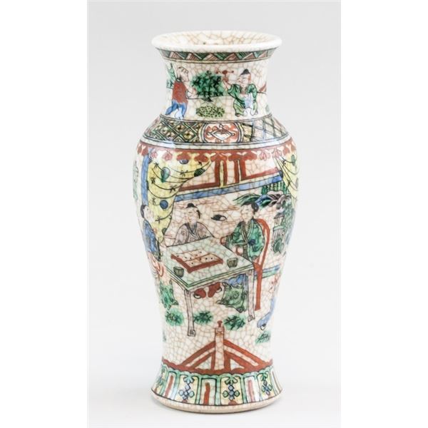 Chinese Wucai Vase with Crackle