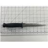 Image 1 : Escape Plan (2013), Stallone, Schwarzenegger  - Stunt Knife