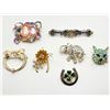 Image 1 : ASSORTED BROOCHES
