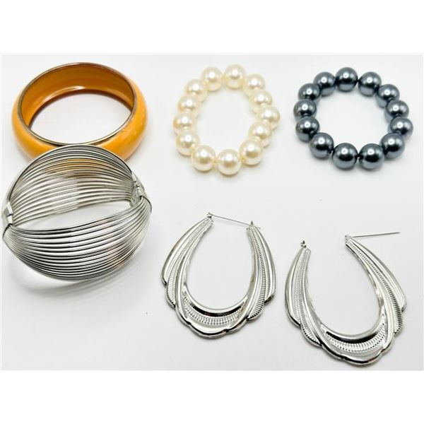 VINTAGE BRACELETS COLLECTION
