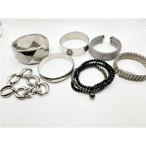 BRACELETS COLLECTION