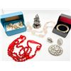 Image 2 : BROOCH SET AND MORE
