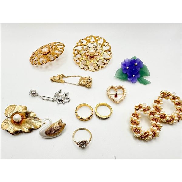 VINTAGE EARRINGS ASSORTMENT