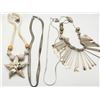 Image 1 : VINTAGE LOT NECKLACES +