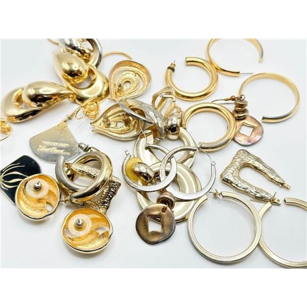 EARRINGS ASSORTED