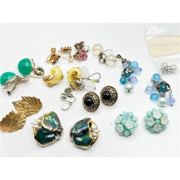 EARRINGS COLLECTION