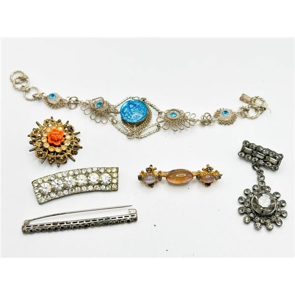 ANTIQUE? BROOCHES