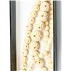 Image 2 : CARVED CREAM COLOR NECKLACE