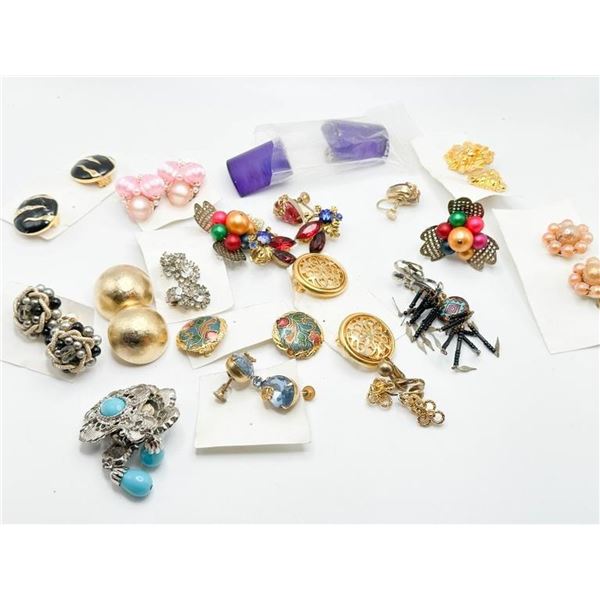 EARRINGS ASSORTED