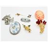 Image 2 : CAMEOS ASSORTED BROOCHES