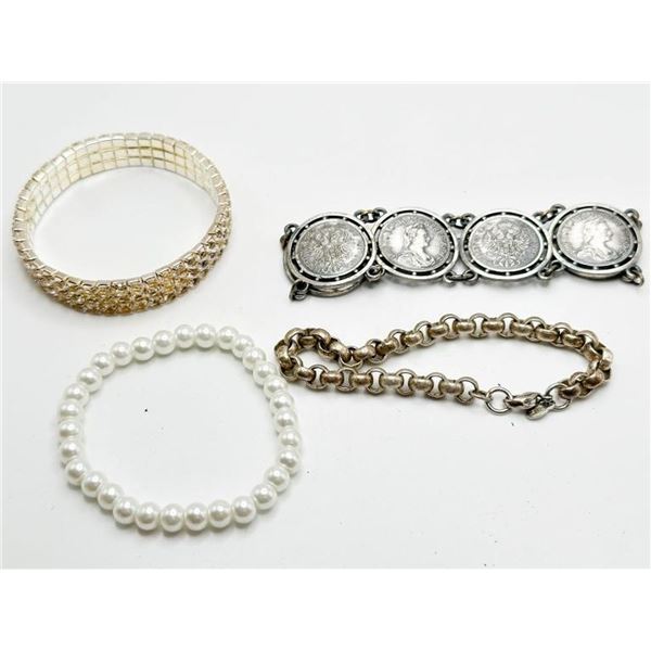BRACELETS COLLECTION