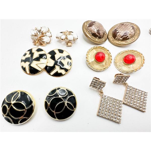 VINTAGE EARRINGS ASSORTMENT