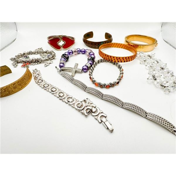 BRACELETS COLLECTION