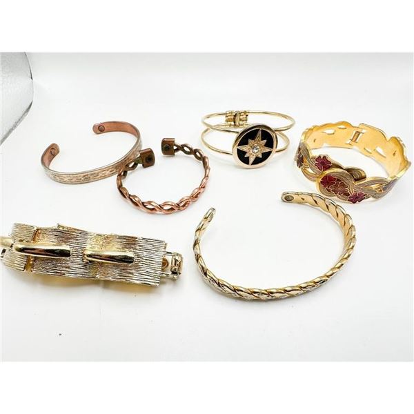 BRACELETS COLLECTION