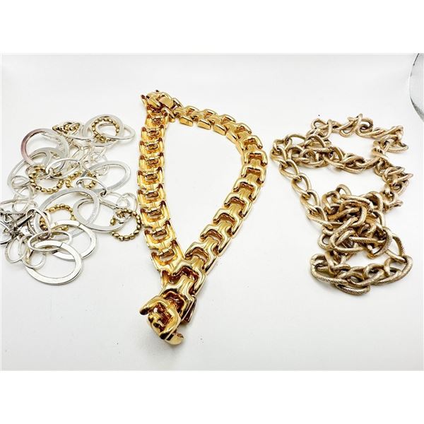 CHAINS NECKLACES