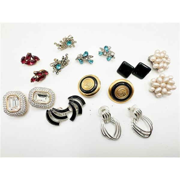 EARRINGS ASSORTED
