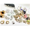 Image 1 : BULK EARRINGS ASSORTED