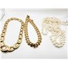Image 2 : BEAUTIFUL VINTAGE NECKLACES