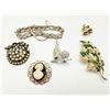 Image 2 : BROOCH  ASSORTMENT