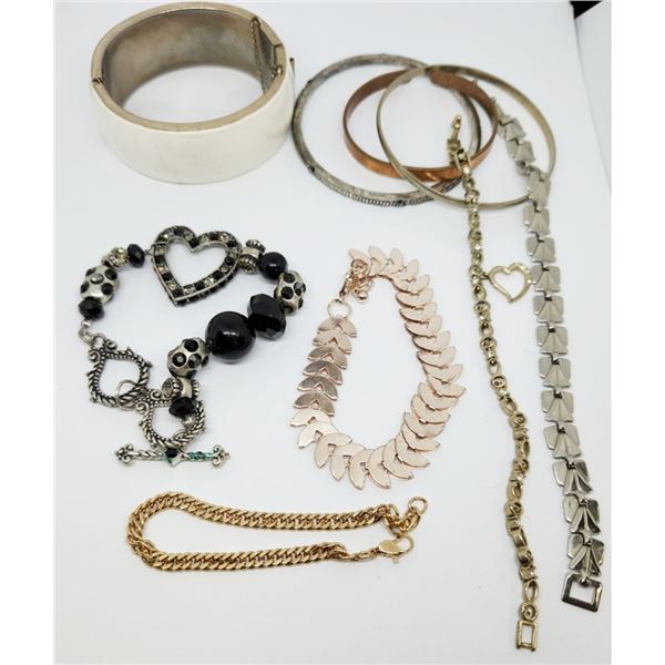 BRACELETS COLLECTION