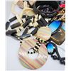 Image 2 : NECKLACES ASSORTMENT
