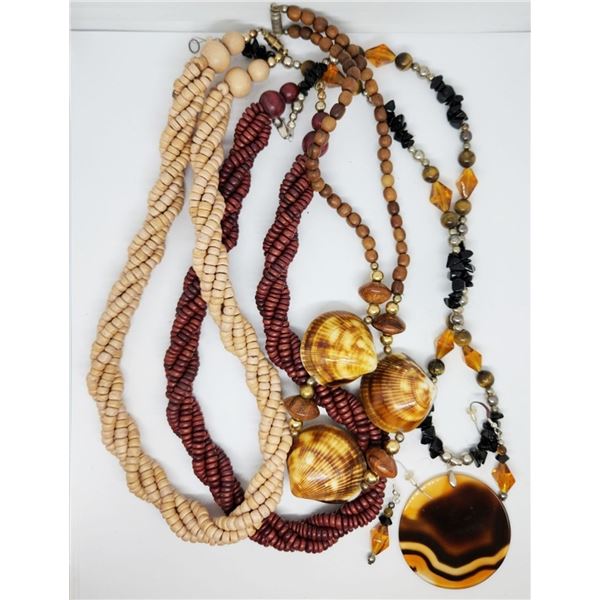 NECKLACES ASSORTMENT