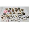 Image 1 : LARGE RINGS ASSORTMENT