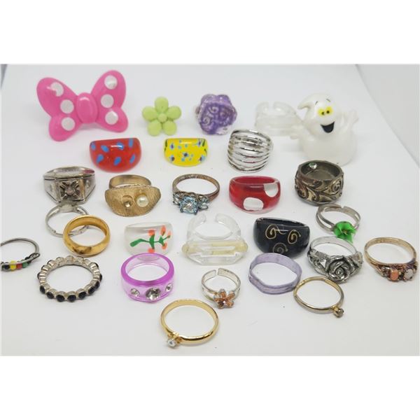 LARGE RINGS ASSORTMENT