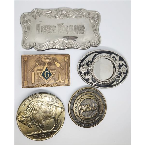 BELT BUCKLES ASSORTMENT