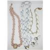 Image 1 : NECKLACES ASSORTMENT