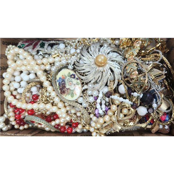 TREASURE BOX !!!