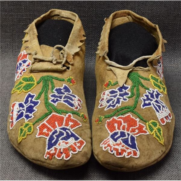 PRAIRIE  INDIAN MOCCASINS