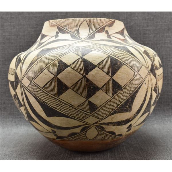 ACOMA INDIAN POTTERY OLLA