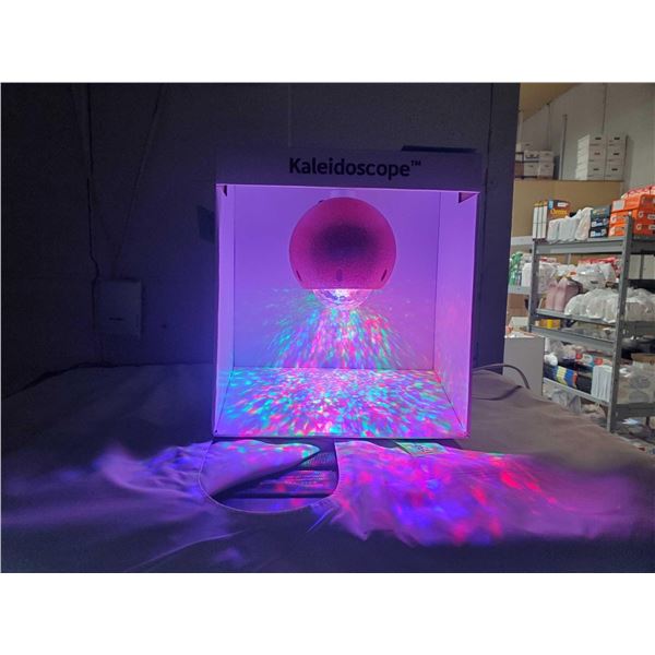 NEW Kaleidoscope LED Christmas Bulb Light - Retailer Display