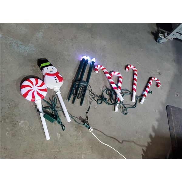 NEW 9 Pcs LED Christmas Lawn Ornaments